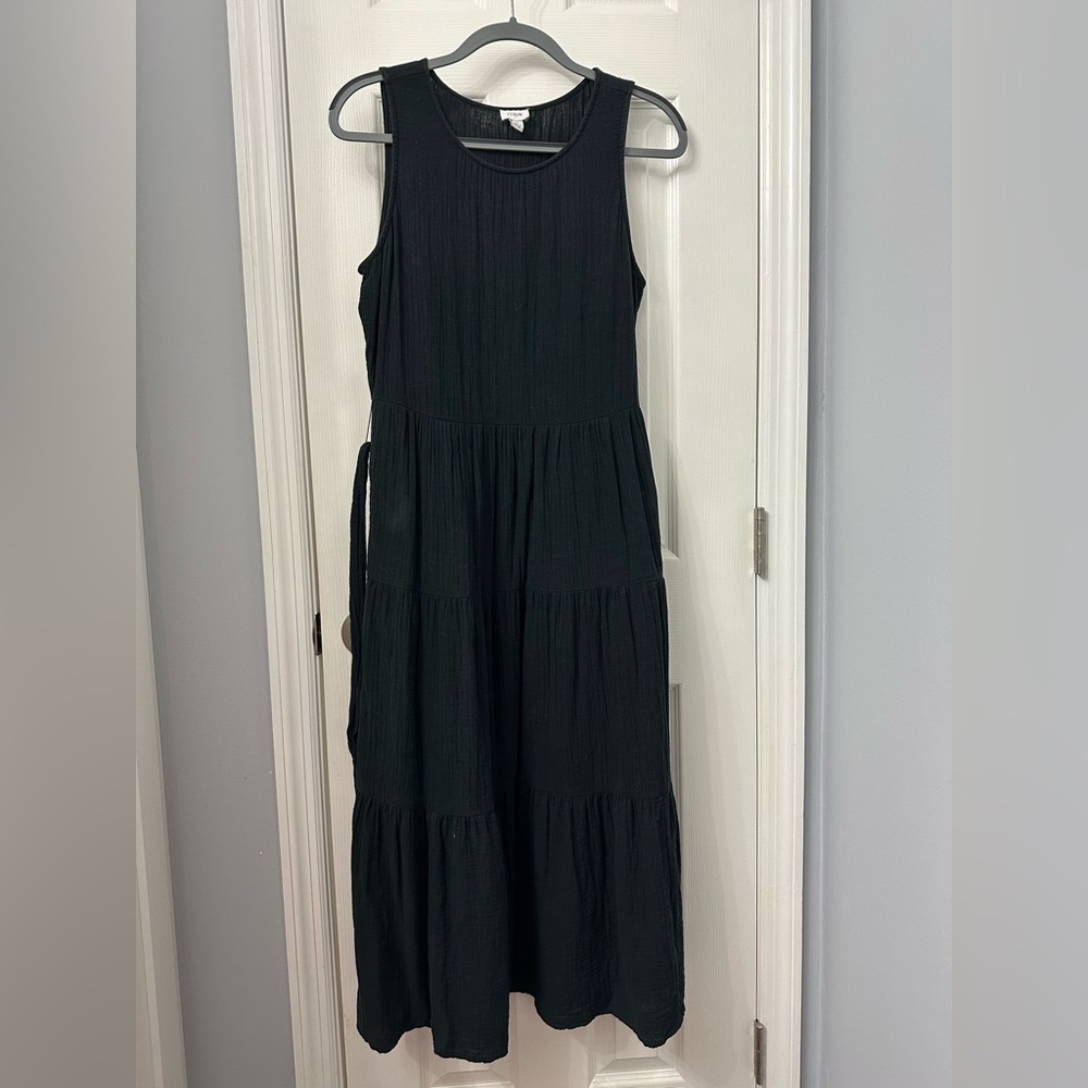 Women’s JCrew black tiered maxi dress size 8